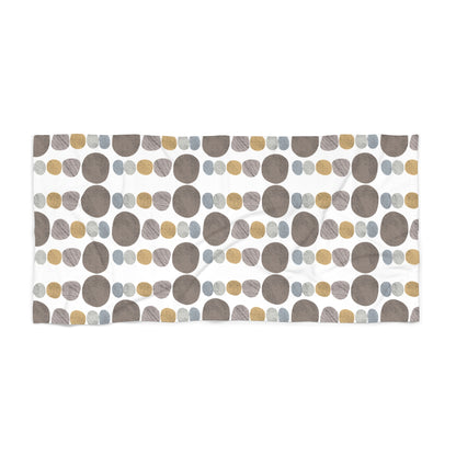 Pebbles - White Background, Stylish Beach Towel for Summer Fun, Quick-Drying Travel Accessory, Vacation Essential, Poolside Relaxation, Perfect Gift